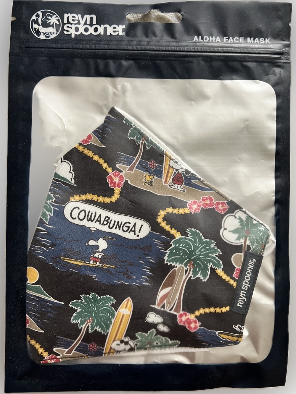 reyn spooner Black Tropical 'Cowabunga' Surfing Snoopy Face Mask